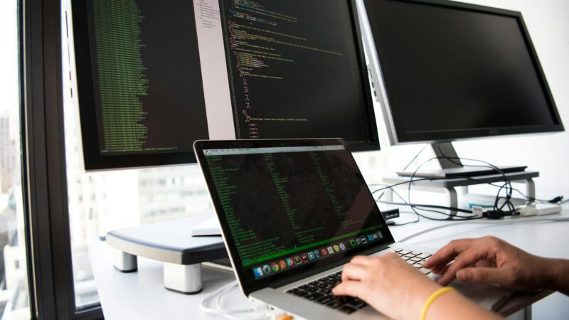 دول الخليج تعزز منظوماتها في الأمن السيبراني والدفاع الرقمي