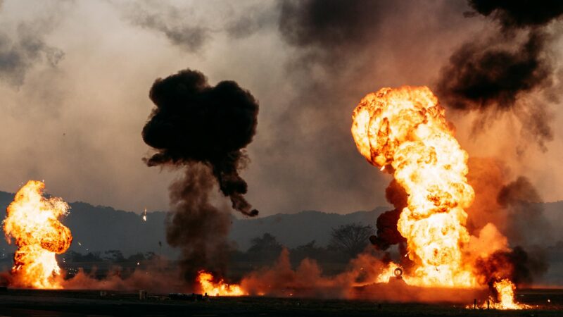 Qatar LNG terminal fire explosion energy infrastructure - Photo by Edu Raw