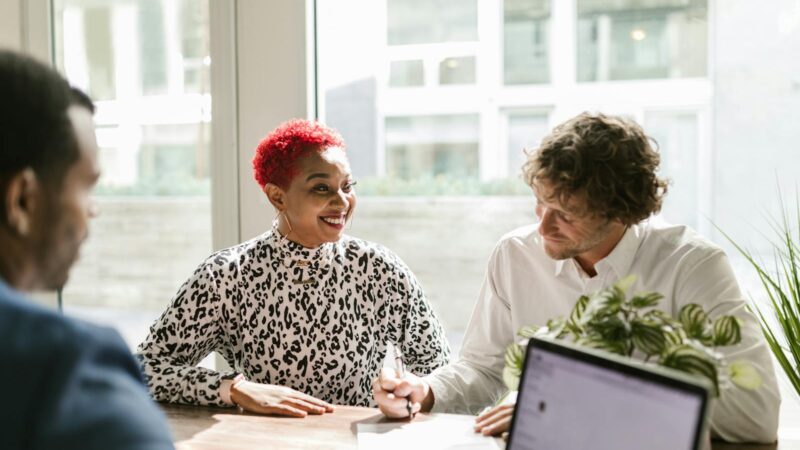 Bayzat HR and insurance platform review for UAE companies 2026