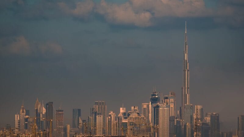 Burj Khalifa Dubai skyline at dusk - Dubai real estate market 2026 | برج خليفة دبي عند الغروب - سوق عقارات دبي 2026