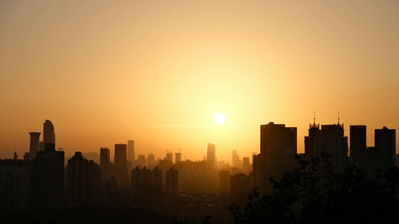 Is Dubai Safe Right Now? Travel and Living Guide During the Iran War (March 2026)