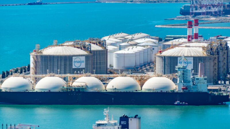 Natural Gas Prices and LNG Outlook Middle East 2026: Qatar, UAE, and the Global Market