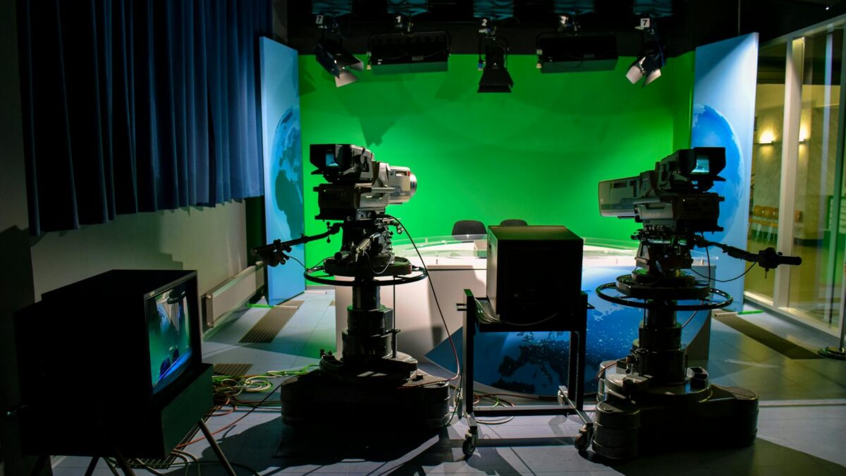 صناعة الدراما العربية 3 مليار دولار - Arab TV 3 billion dollar industry