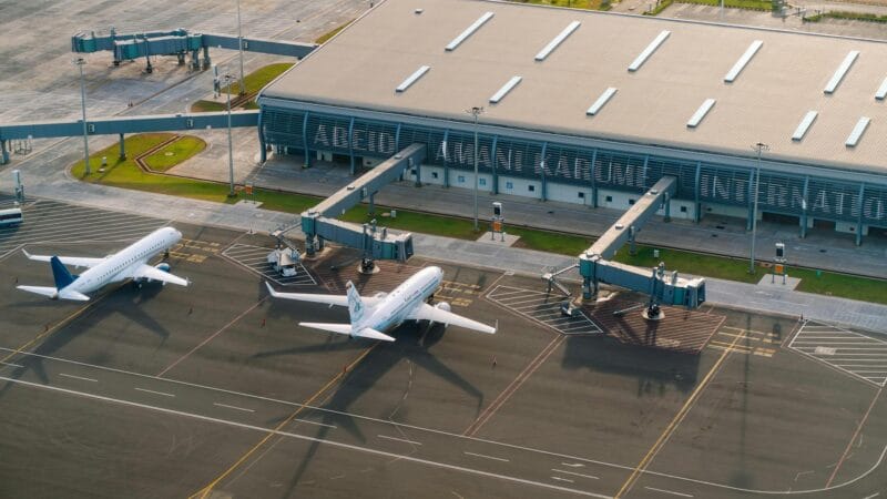 مطار القاهرة الدولي يعود للطبيعي - Cairo airport returns to normal