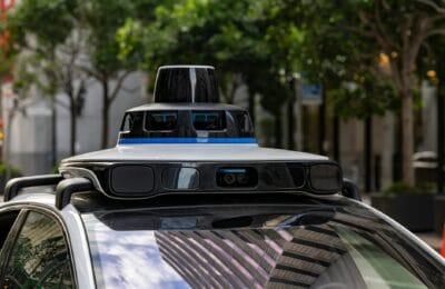 Dubai Autonomous Taxis: How to Ride via Uber