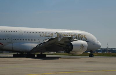 Airplane aviation Gulf airline