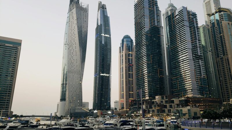 expat life dubai guide