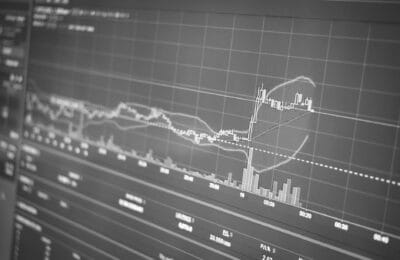 لماذا الذهب لم ينهر مع الهدنة - Why gold didn't crash on ceasefire