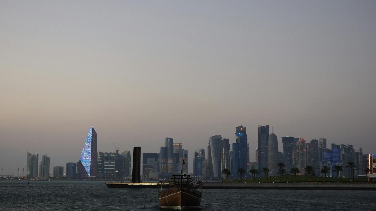 Modern Doha skyline at dusk with West Bay towers and sovereign-wealth-funded infrastructure, illustrating Qatar's position as the richest country in the Middle East in 2026.